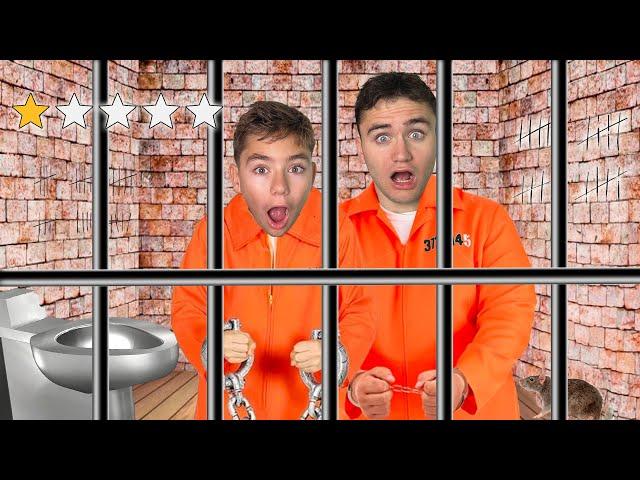 24H DANS UNE PRISON EN CARTON ! (1H compilation Swan et Néo)