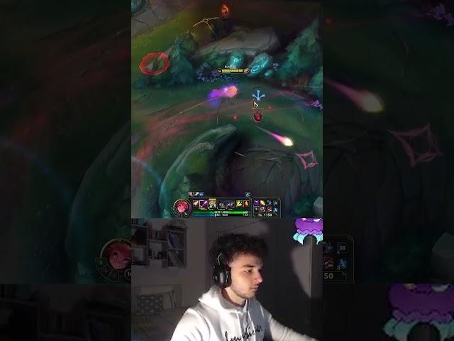 RANK 1 ZOE CARRIES YOUR TEAMFIGHT! #shorts