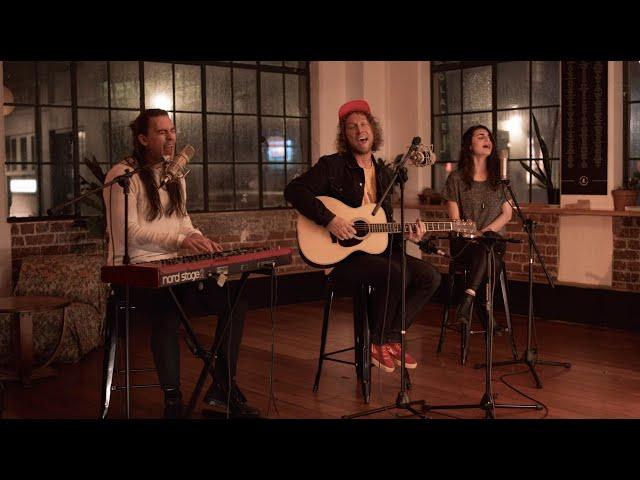 Thomas Oliver - You Shine On Me [Acoustic Version - Live]