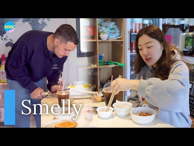 Spanish husband burns incense during meals because of kimchi smell [Part 1] | K-DOC