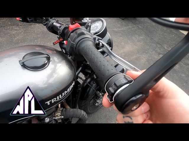 The Triumph Speed Twin has Cruise Control!! // Kaoko Throttle Stabilizer Install // 4k