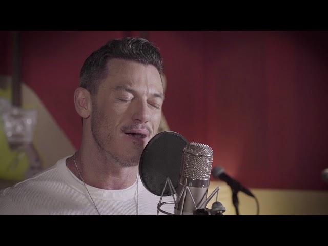 Luke Evans - Bring Him Home (Live at Dean St. Studios)