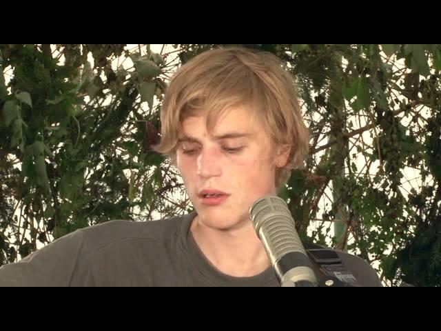 Johnny Flynn - Brown Trout Blues (Green Man Festival Sessions)