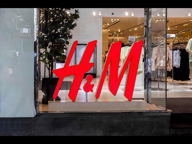 H&M Fashion, Women's & Men's Clothes Store Tour Canada Toronto Vaughan Part 1