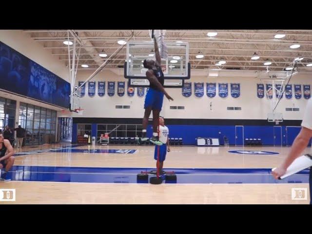 ZION WILLIAMSON BREAKS THE VERTICAL RECORD