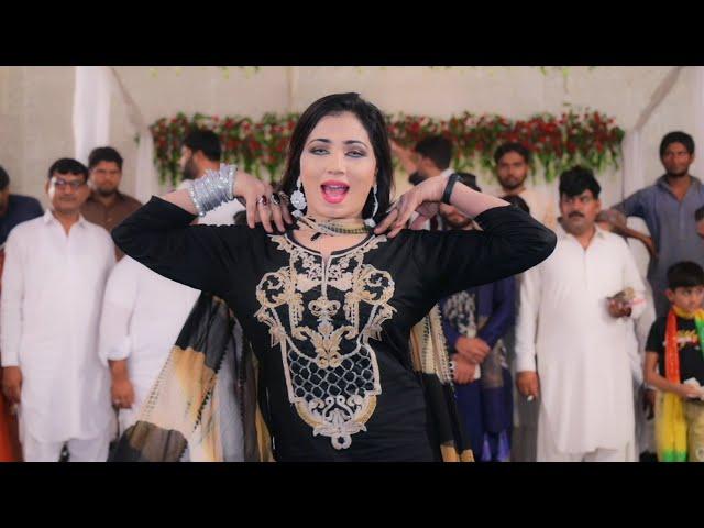 Mujhe Naulakha Manga De Re O Saiya Deewane | Mehak Malik Dance Performance 2022