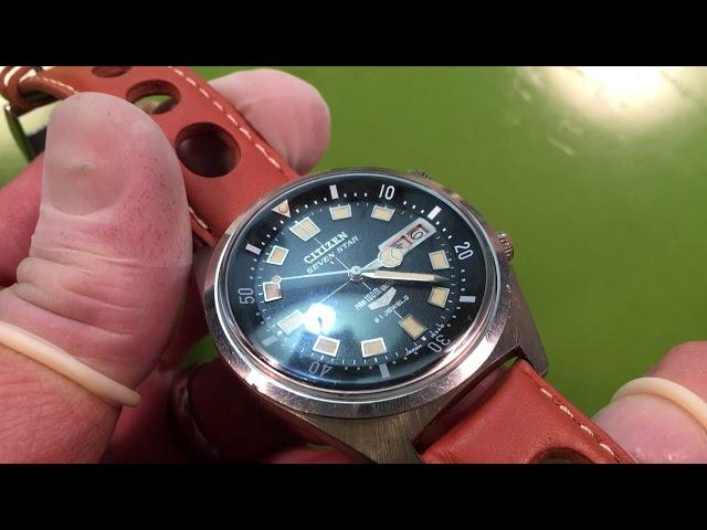 Yesterday's watch review, today!  1968 Citizen 2812-Y 100m Parawater