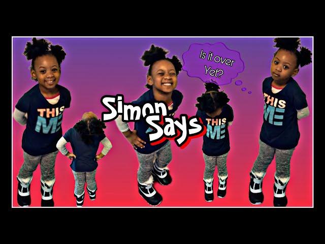 Rai’Lynn Plays Simon Says While Taking Pictures