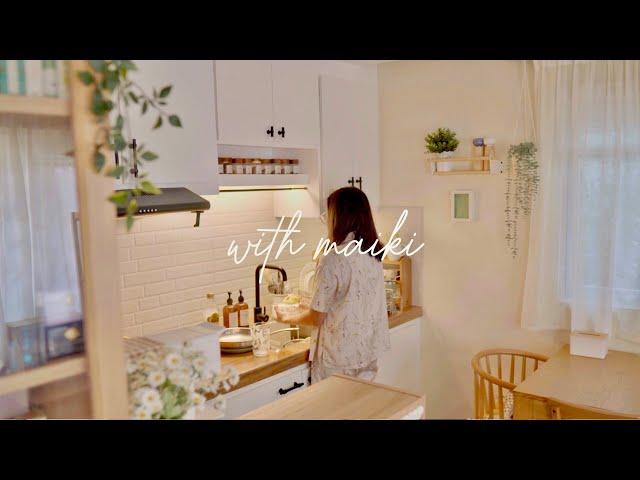 Home Vlog PH  | Cook with me on a Rainy Morning, Tuyo for Breakfast & Visiting Cafe Kitsune