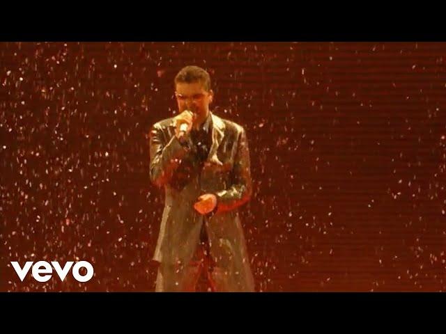 Wham! - Last Christmas (Live at Wembley Arena, December 2006)