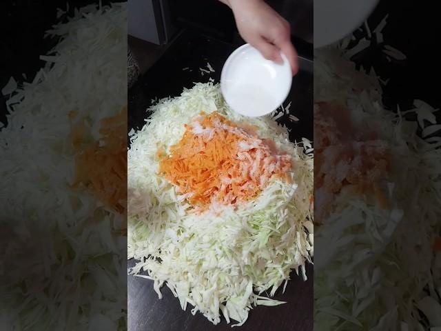 Квашеная капуста самый простой способ. #домашнийвлог #сад #дача #дом #капустаквашеная
