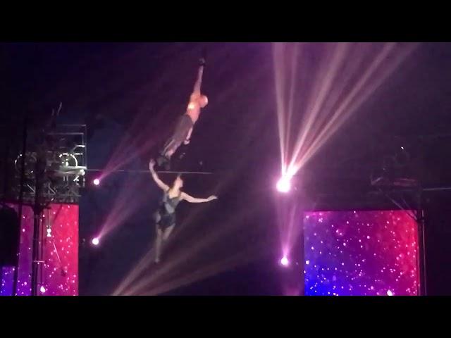 Aerial straps’ duet performance at Dublin Circus Extreme 2022