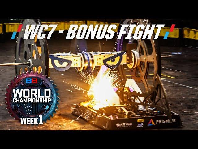 DOES SIZE MATTER? - BattleBots Bonus Fight: HUGE vs. Shatter! | WCVII