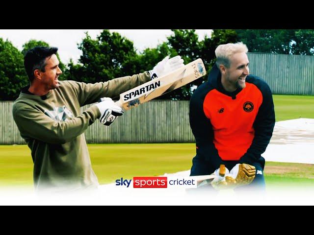 Pietersen and Livingstone's guide to hitting a BIG SIX! | Batting Masterclass