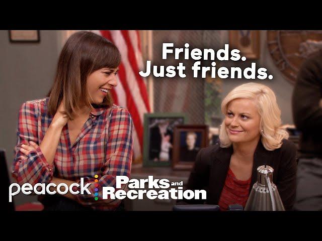 Everytime it’s assumed Leslie & Ann are a couple | Parks and Recreation