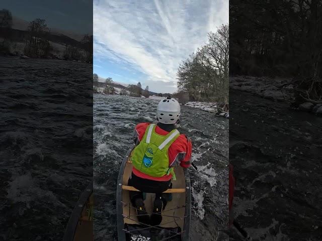 Canoeing a low and cold #canoeing #dee