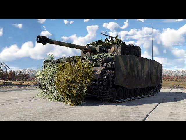 Играю в танковые СБ, War Thunder.