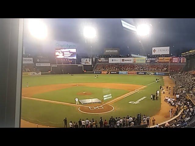 EN VIVO ÁGUILAS CIBAEÑAS RETIRO DEL #4 DE MIGUEL TEJADA