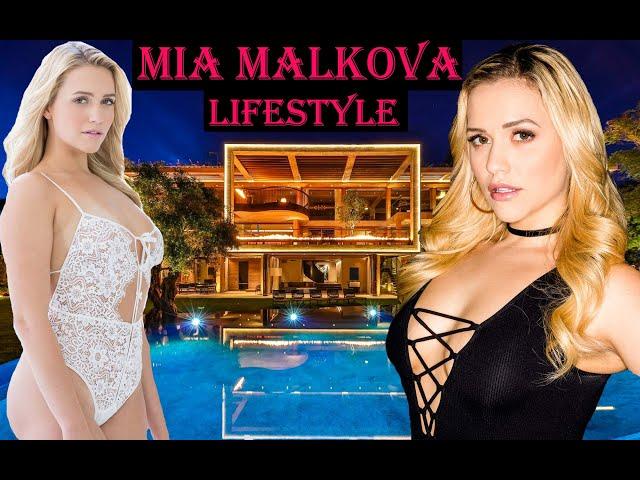 Mia Malkova Luxurious Lifestyle, Net Worth, Income, House, Cars, Affairs, Family & Biography 2020