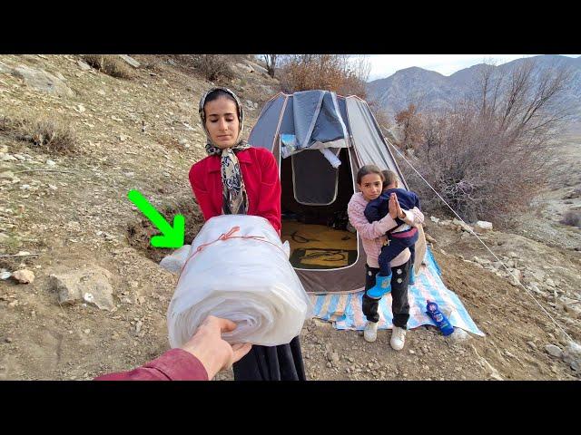 The hardworking girls of resilient nomads: building a survival tent in the mountain