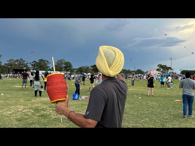 Flying Kites On SUNDAY    Patangbazi in Australia |Pakistani Kites