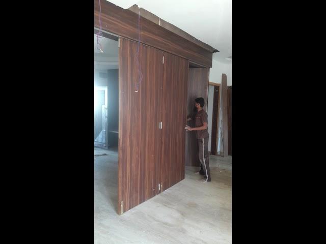 Sliding folding door