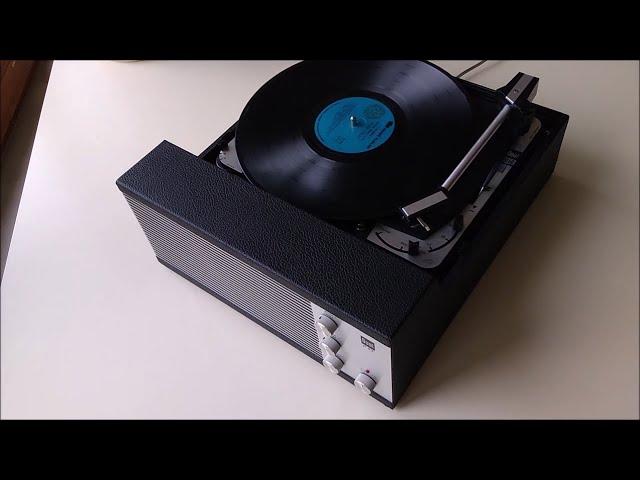 DUAL P 52 RECORD PLAYER (1968) | PORTABLE TURNTABLE