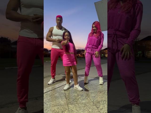 Ashley, look at me!  #dance #entertainment @ApolloSant & Dudinha