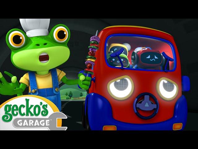 Molly's Tunnel Trouble | Gecko's Animal Pals | Animal & Vehicle Cartoons | Cartoons for Kids