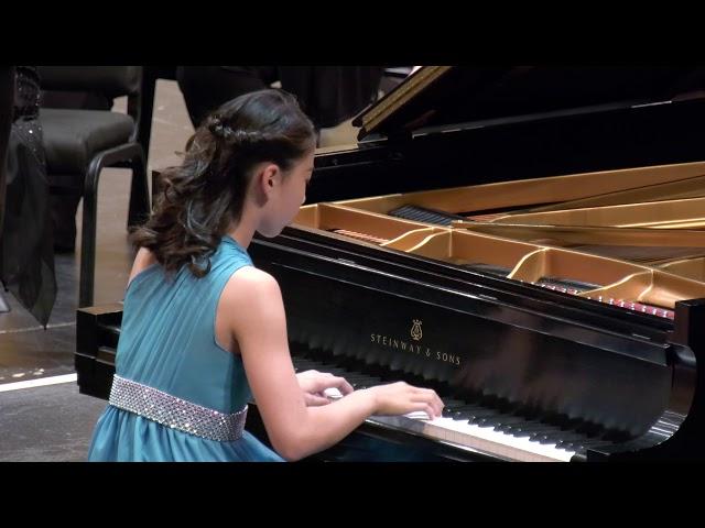 12 yr old Vicky Zhang plays J. Haydn, Concerto in D Major, Hob. XVIII / 11, 3rd mvt