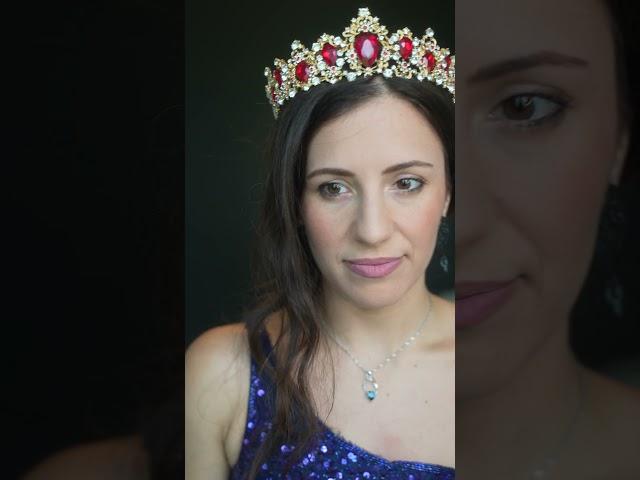 #pov your crown reveals what type of ruler you will be.. RED=GOOD, BLUE=EVIL.. EP2 @AndreeCuadros