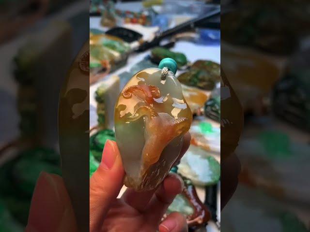 俏色翡翠挂件“三羊开泰”#翡翠 #jade
