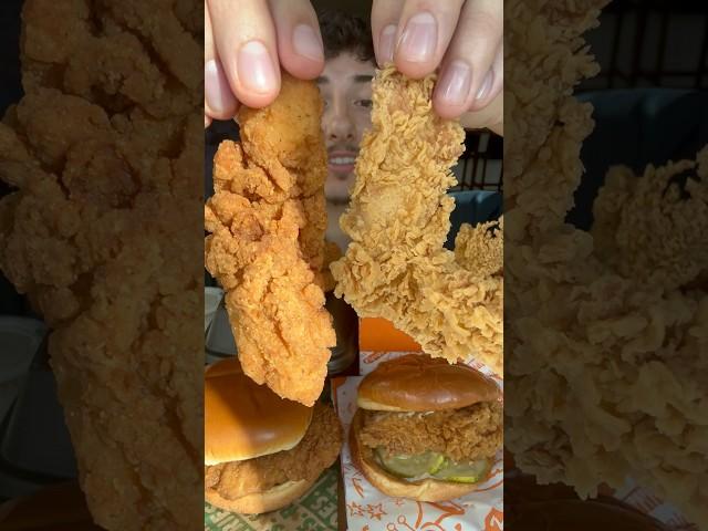 Comparing Wingstop VS Popeyes #wingstop #wings #wing #fyp #fypシ