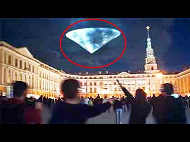 Unbelievable GIANT Pyramid UFO Sighting over Moscow!