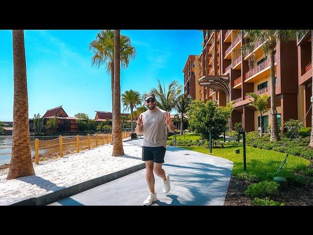 A Very HOT Disney World Day: Grand Floridian Changes, Trying NEW Food & Made some bad decisions