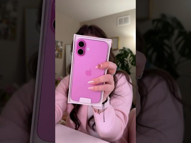 UNBOXING THE PINK IPHONE 16 PLUS THAT IS NOT MINE🩷 #youtubeshorts #pinkiphone #shorts