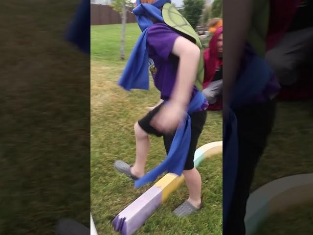 NiKO and friends must BALANCE!! the teenage mutant ninja turtles try to balance across the beam ‍️