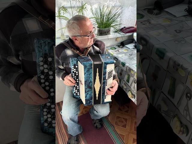 Russian accordion, 100 bass, Bayan, Button accordion, Garmon, Accordion, Soviet bayan Molodechno 2