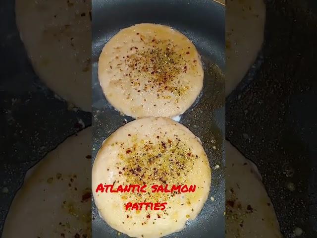 Atlantic salmon patties FROM HYVEE #shorts #hoodchef #dantana773