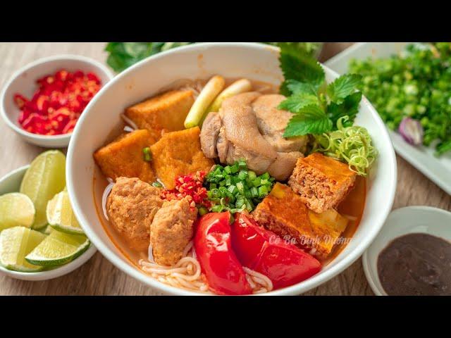 [ENG SUB] Bí quyết BÚN RIÊU không cần cua đồng vẫn thơm ngon | Amazing Vietnamese crab noodle soup