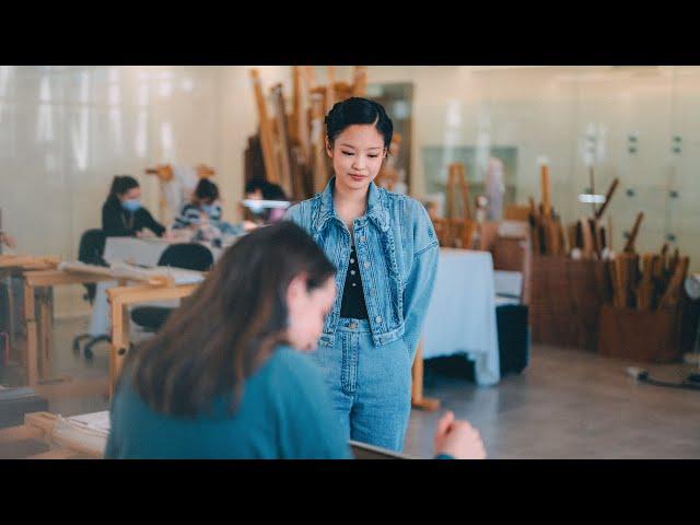 JENNIE and Lyna Khoudri in the Fashion Métiers d'art Ateliers — CHANEL