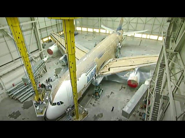 How is the Largest Aircraft in the World Manufactured?