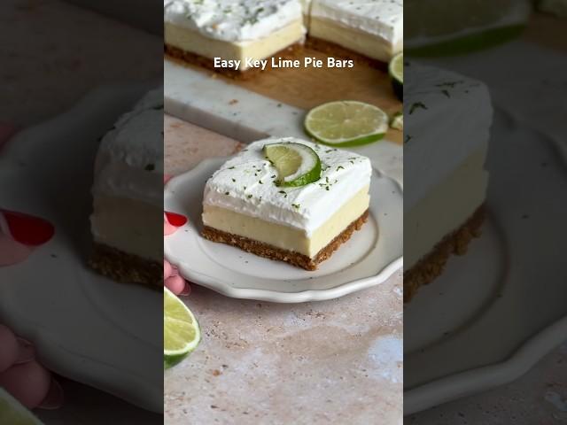 These key lime pie bars are literally to die for. Silky creamy and bursting with flavor! #recipe