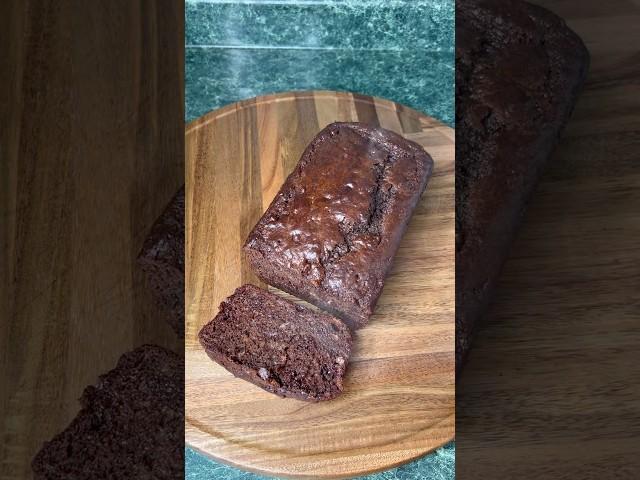 Chocolate chip banana bread #shortvideo #youtubeshorts #vlog #recipe #chocolate #fyp