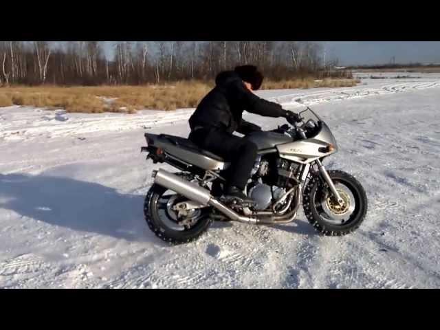 Зимой по льду на Мото, In the winter on ice on the Moto