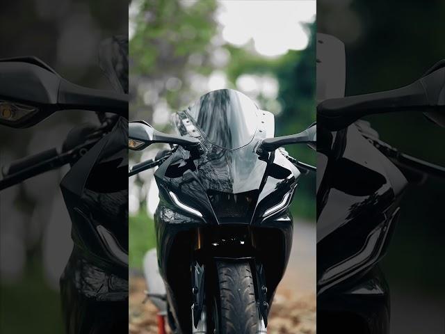 YAMAHA R15 V4 monster modified black #r15v4 #yamaha #r15m #youtubeshorts #shorts #short #viral #bike