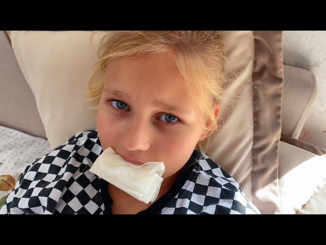 VLOG Alice HAD lip SURGERY and drainage installed / Finally you can start cleaning the house!