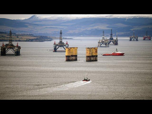 मेक्सिको की खाड़ी होराइजन ऑयल रिग,अटलांटिक महासागर। Deepwater Horizon Oil Rig, Gulf of Mexico—Hindi