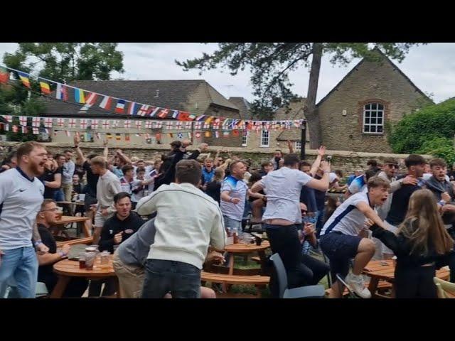 Real Magic in the 95th Minute | England vs Slovakia | Beekeepers Witney | Crowd Reaction | Euro 2024