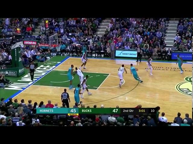 FRANK KAMINSKY DRIVES AND DUNKS ON GIANNIS ANTETOKOUNMPO